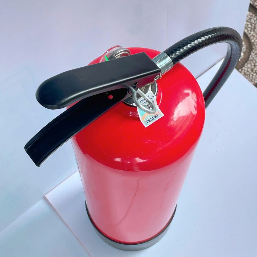 Bình chữa cháy bột ABC 4kg Victory MFZL4-VIC có kiểm định